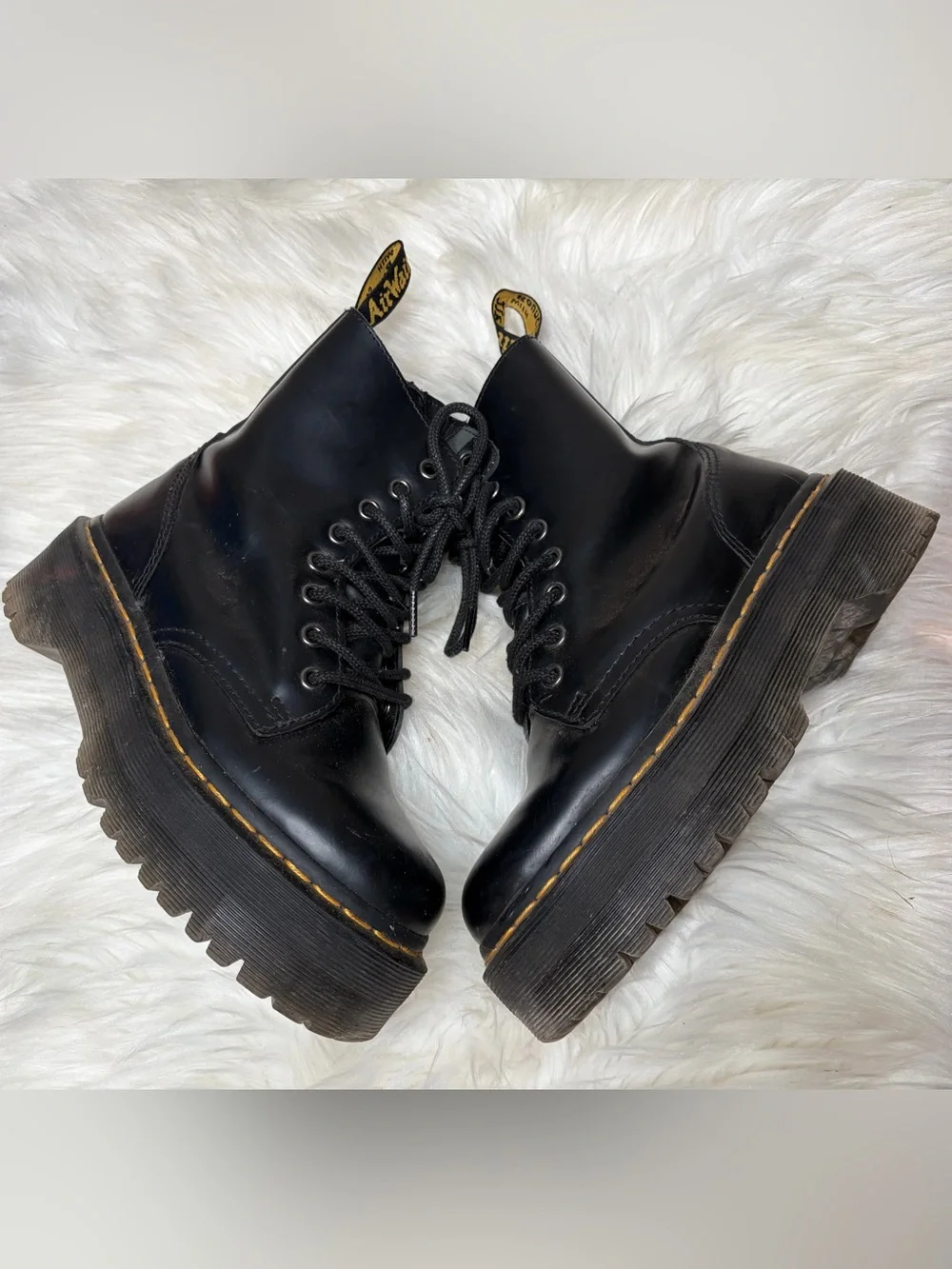 🖤Dr. Marten Jadon black platform combat boots size 6
